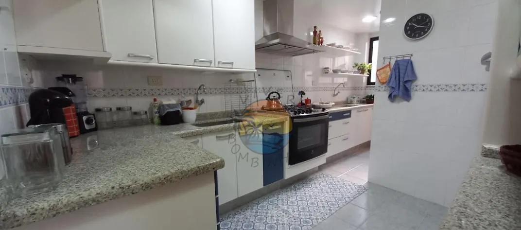 Apartamento Alto Padrao Com 5 Quartos Proximo A Praia E Ao Shopping Russi Russi Bombinhas